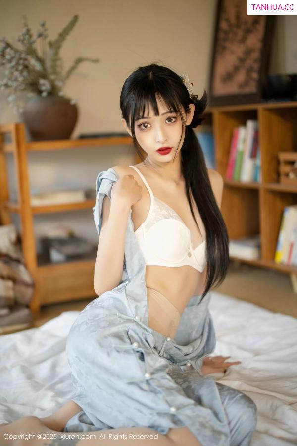   [XiuRen]高清写真图 2025.05.15 No.10278 茂木希子 日式旗袍第34张图片